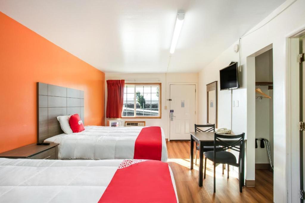 Oyo Hotel Kalama Kültér fotó