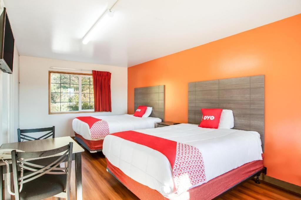 Oyo Hotel Kalama Kültér fotó