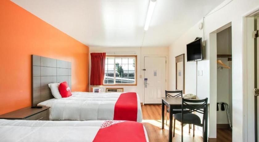 Oyo Hotel Kalama Kültér fotó