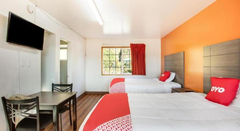 Oyo Hotel Kalama Kültér fotó